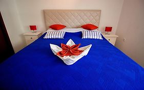 Sandy Beach Apartments